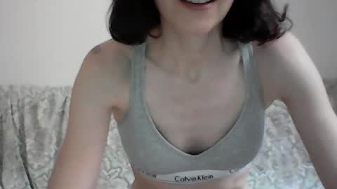 Snapshot of nadinemorandi chatting on 06-28-26, 12:00 nadinemorandi online show from 06-28-26, 12:00