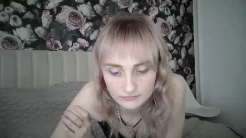 Nadjia online show from 12-18-25, 11:27