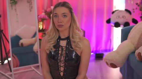 Snapshot of nadyablue chatting on 02-01-26, 10:47 Nadia online show from 02-01-26, 10:47