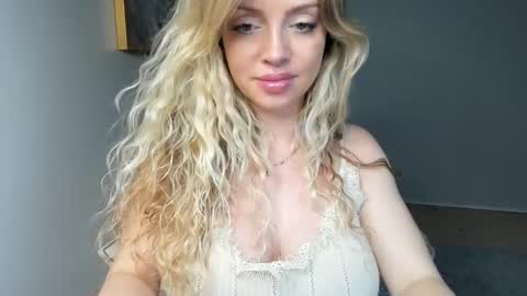 Nadyasoft online show from 01-15-25, 04:43