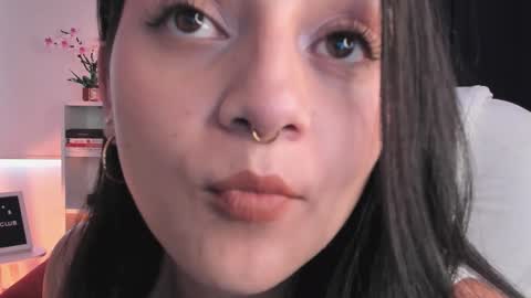 Nahia INDEPENDENT MODEL P online show from 03-03-26, 09:53