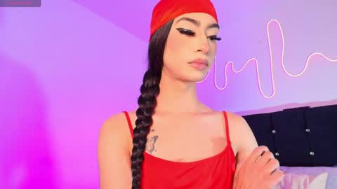 NahiaVictoria  online show from 04-01-26, 03:09