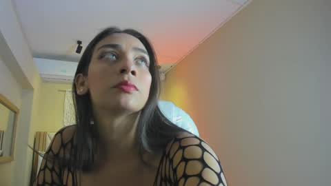 Snapshot of nahimithompson chatting on 04-18-26, 07:07 Nahimi online show from 04-18-26, 07:07