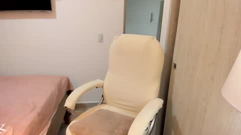 independent model online show from 11-07-25, 04:12