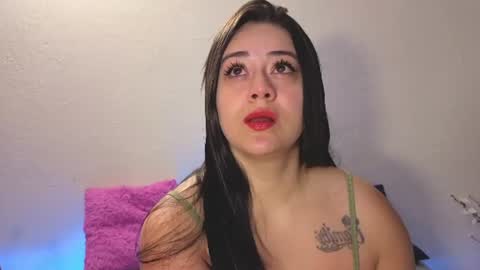 Snapshot of nahomi_sweett chatting on 07-11-26, 11:13 Nahomi online show from 07-11-26, 11:13