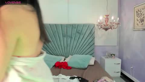 Snapshot of nahomi_wild chatting on 12-10-24, 01:54 Nahomi online show from 12-10-24, 01:54