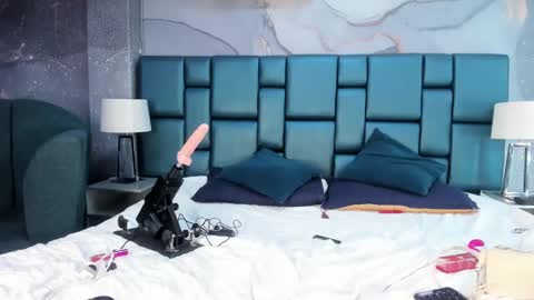 Snapshot of nahomi_wild chatting on 02-12-25, 01:52 Nahomi online show from 02-12-25, 01:52