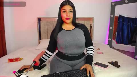 Nahomi online show from 02-23-26, 07:55