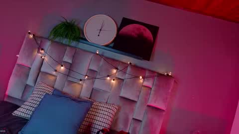  VICTORIA  online show from 02-02-26, 07:34