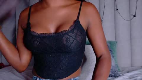 Snapshot of nahomicampbell_ chatting on 04-24-26, 07:49 VICTORIA online show from 04-24-26, 07:49