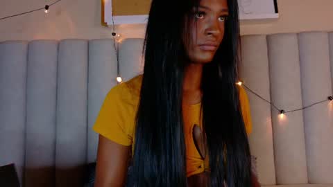 Snapshot of nahomicampbell_ chatting on 06-22-26, 08:17 VICTORIA online show from 06-22-26, 08:17