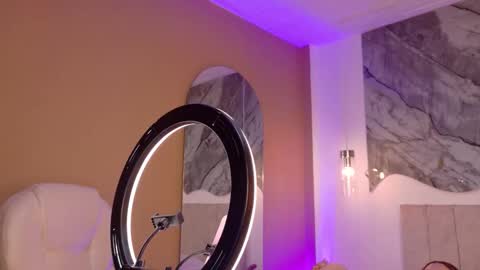 Snapshot of nahomiross chatting on 02-13-26, 01:07 NahomiRoss online show from 02-13-26, 01:07