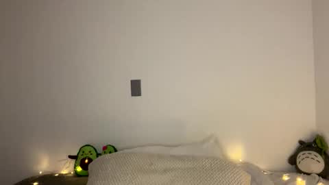 nahomy online show from 04-16-26, 01:01