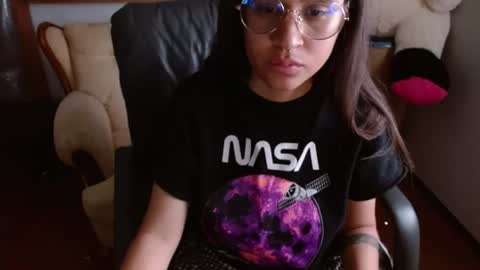    online show from 06-21-26, 05:04