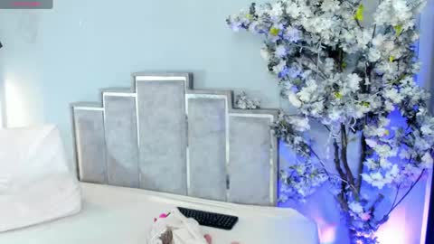 Snapshot of nahomycarterr chatting on 05-06-26, 11:37 nahomycarterr online show from 05-06-26, 11:37