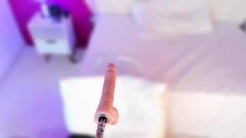 Nahomy Roberts online show from 03-01-25, 12:12