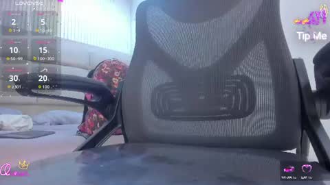 Snapshot of nahomyrusell chatting on 06-19-26, 12:53 nahomyrusell online show from 06-19-26, 12:53