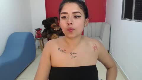 Snapshot of naia_sweetsex chatting on 10-23-25, 11:53 naia_sweetsex online show from 10-23-25, 11:53