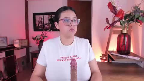 naiara_dreams online show from 07-28-26, 02:29