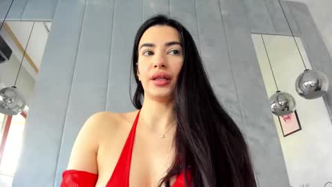 Snapshot of naila18 chatting on 02-23-25, 07:11 Naila online show from 02-23-25, 07:11