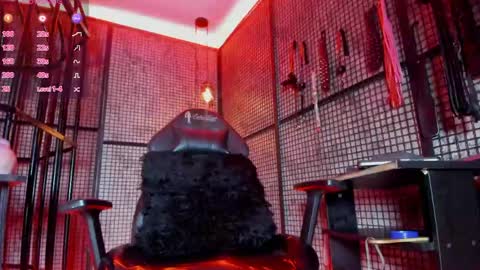 Snapshot of nailahard chatting on 05-14-26, 01:51 Naila online show from 05-14-26, 01:51