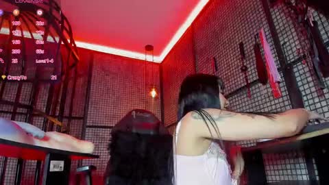 Snapshot of nailahard chatting on 05-19-26, 03:40 Naila online show from 05-19-26, 03:40