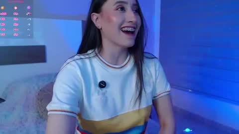 Snapshot of nailahk chatting on 06-24-26, 02:10 NAILAHK online show from 06-24-26, 02:10