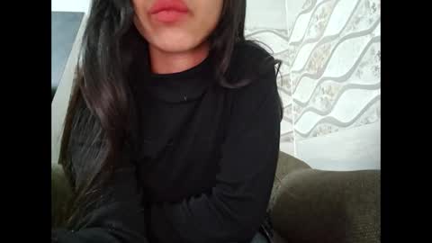 Naina online show from 12-18-25, 10:43