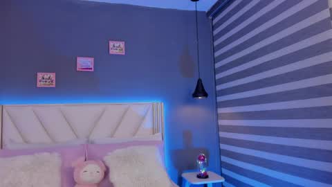 Naisha Ford online show from 04-21-26, 03:02