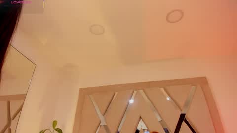 INSTAGRAM  m2221     online show from 04-10-26, 10:09