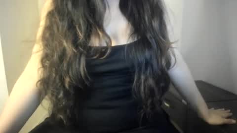 Snapshot of naked_mind chatting on 06-12-26, 04:33 Patricia online show from 06-12-26, 04:33