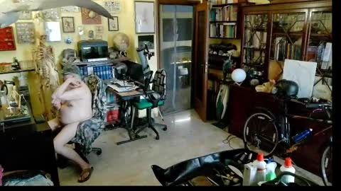 Snapshot of nakednudist72 chatting on 05-14-26, 08:21 Naked Naturist online show from 05-14-26, 08:21