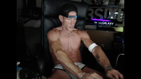 Snapshot of nakedoutsdeurwndw chatting on 07-05-26, 06:20 nakedoutsdeurwndw online show from 07-05-26, 06:20