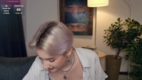 Kate online show from 11-20-25, 11:54