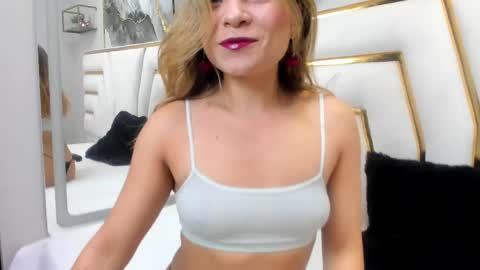 Snapshot of nalarosse chatting on 05-20-26, 03:13 nala online show from 05-20-26, 03:13