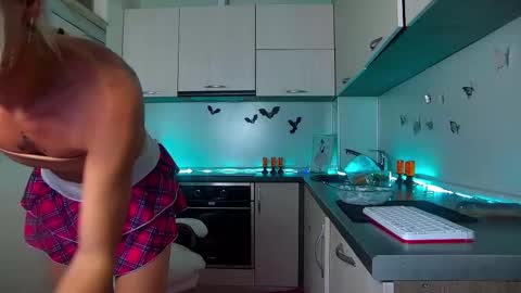 Nally online show from 11-04-25, 01:16