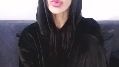 Snapshot of name666999 chatting on 02-05-26, 04:33 Lady online show from 02-05-26, 04:33