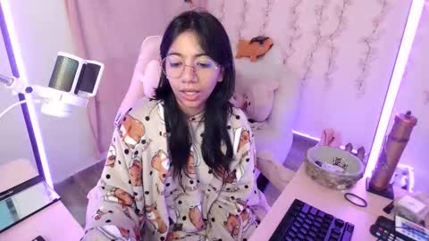 nami_usagi online show from 12-17-25, 01:50