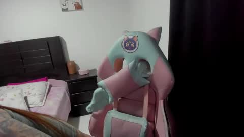 Nami online show from 12-14-25, 02:06