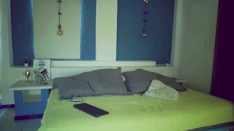 Nana Milan online show from 12-16-25, 05:07