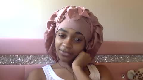 Snapshot of nanaonn chatting on 05-17-26, 06:48 nanaonn online show from 05-17-26, 06:48