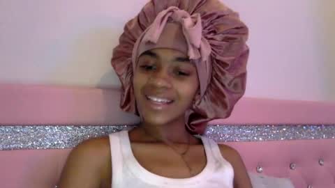Snapshot of nanaonn chatting on 06-15-26, 12:24 nanaonn online show from 06-15-26, 12:24