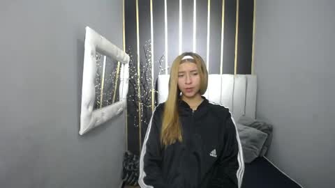 nancy blonde online show from 05-11-26, 01:06