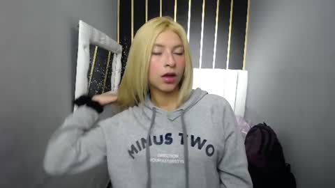 nancy blonde online show from 06-18-26, 01:04