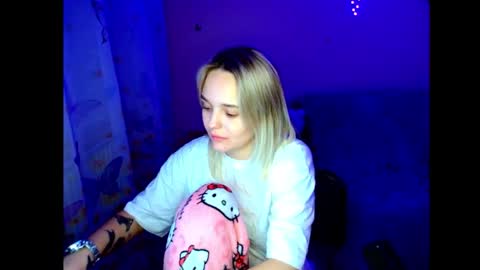 Nancy-Yuki online show from 11-18-25, 04:44