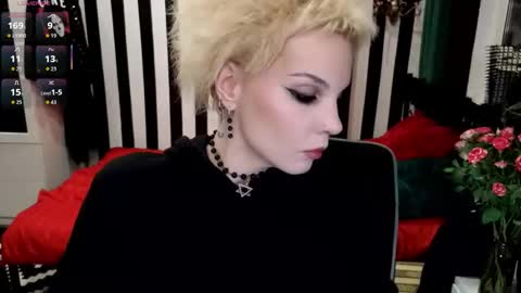 Nancy online show from 01-09-26, 11:06