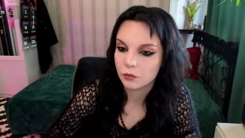 Nancy online show from 05-12-26, 06:21