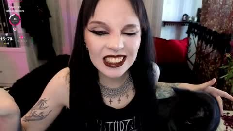 Nancy online show from 06-08-26, 06:14