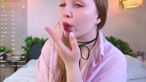 Luna online show from 11-22-25, 05:28