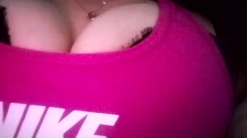 Snapshot of nancyybonita chatting on 01-08-25, 11:30 nancyybonita online show from 01-08-25, 11:30